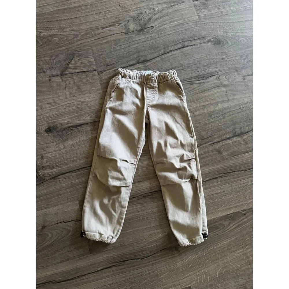 Zara paperbag waist jogger pants in a light beige Boys size 6